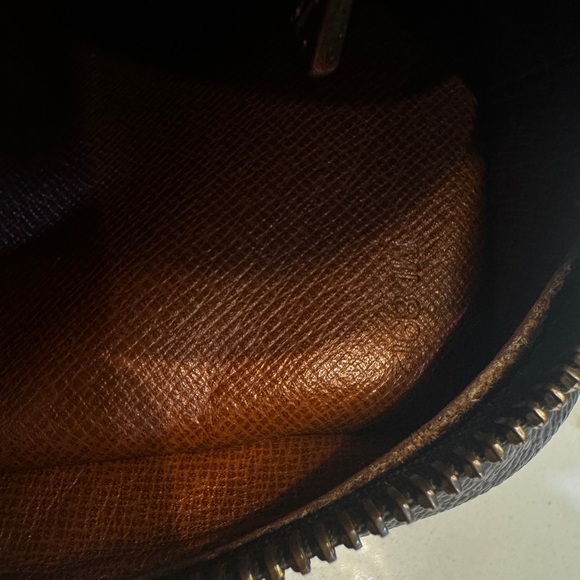 Louis Vuitton jeunifelle shoulder crossbody bag - Picture 13 of 13